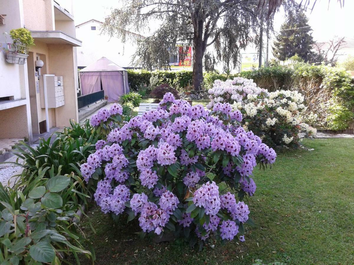 Apartamento Les Floralies Pau Exterior foto